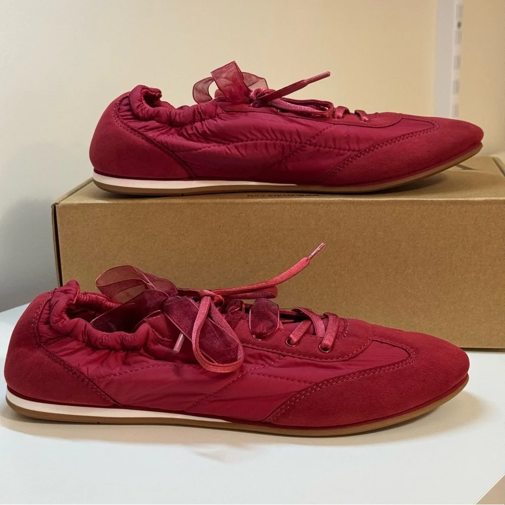 VIVAIA Women's Jogger Re-Nylon Sneakerina (Yancy) - Picture 2 of 7